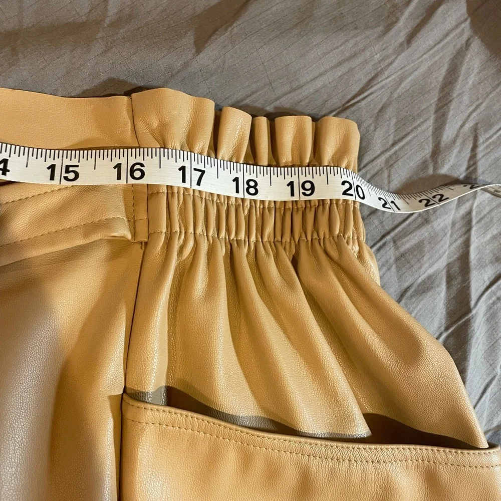 Jolie & Joy‎ Tan “Faux Leather”Shorts w/Elastic Waistband and Tie Waist, Size 3X